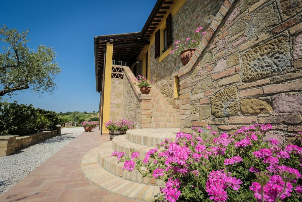 Agriturismo Il Divin Casale Torgiano Extérieur photo